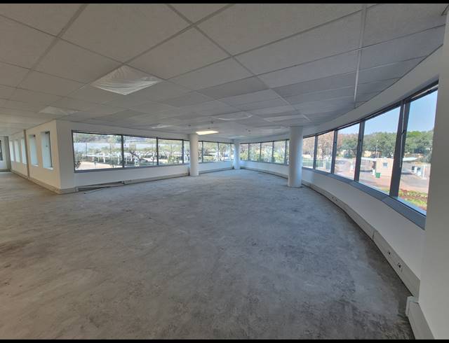 858M² OFFICE TO LET IN WOODMEAD